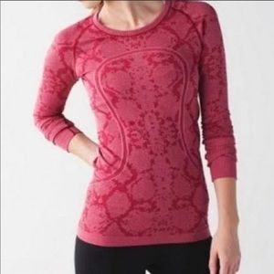 Lululemon swiftly long sleeve tee snake red 6